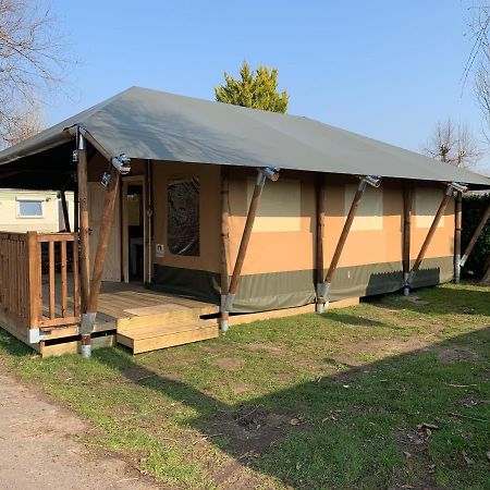 Glamour Glamping At Little Beach Hotel Jabbeke  Exterior foto